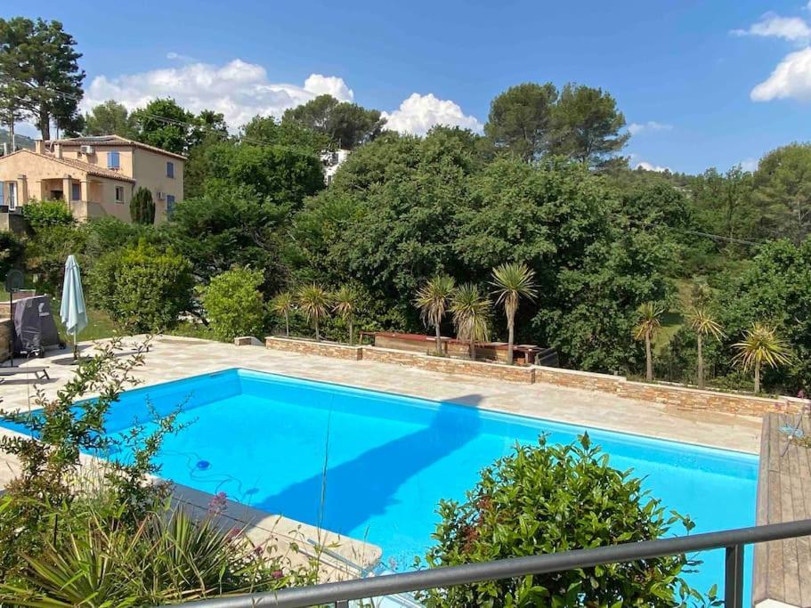 Appartement 2-4 Pers. Piscine, Entre Aix Et Cassis La Destrousse Exteriér fotografie